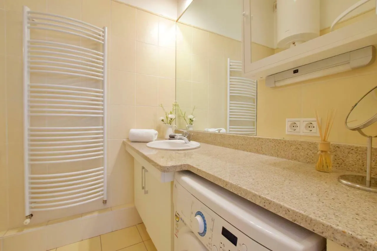 בודפשט Standard Apartment By Hi5 - Madach Imre 1